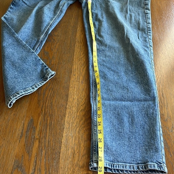 Vintage Calvin Klein Jeans Classic Five Pocket Size 12 Lighter Wash High Rise - Picture 13 of 16